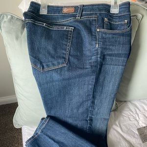🚫Sold🚫Paige Capri Jeans